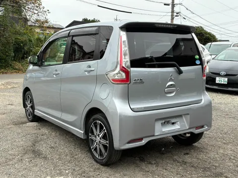 Mitsubishi eK Custom