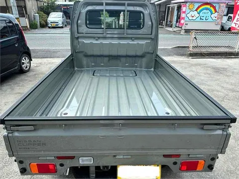 Nissan Clipper Truck