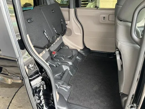 Honda N-BOX Joy