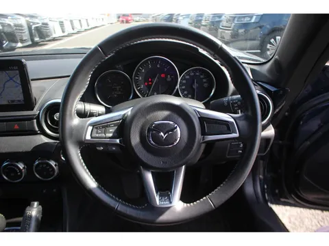 Mazda MX-5 (Roadster)