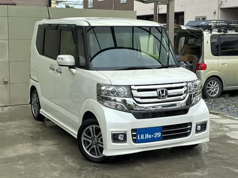 Honda N-BOX Custom