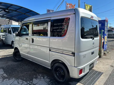 Nissan Clipper
