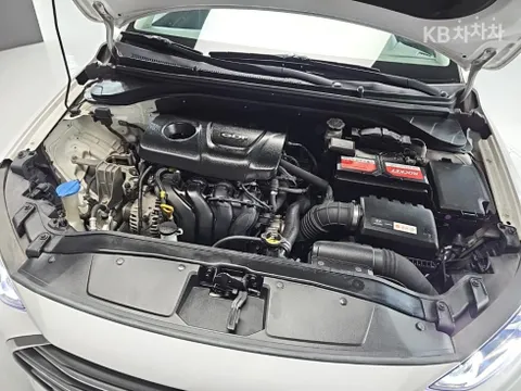 Hyundai Elantra (Avante)