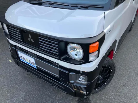 Mitsubishi Delica Mini