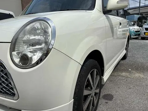 Daihatsu Mira Gino