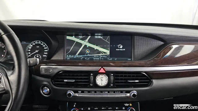 Genesis G90 (EQ900)