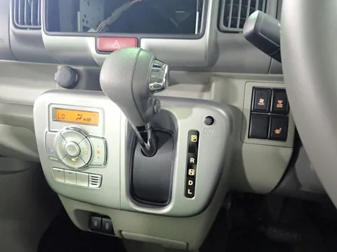 Nissan Clipper Rio