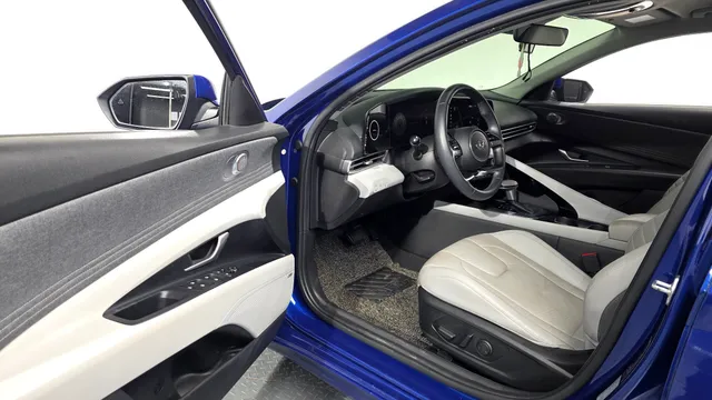 Hyundai Elantra (Avante)