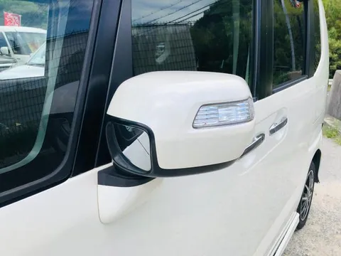 Honda N-BOX Plus Custom