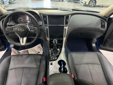 Infiniti Q50L