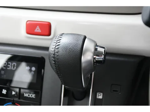 Daihatsu Mira Tocot