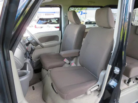 Mitsubishi Minicab Van