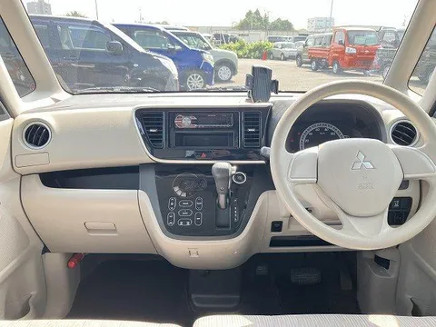 Mitsubishi eK Space