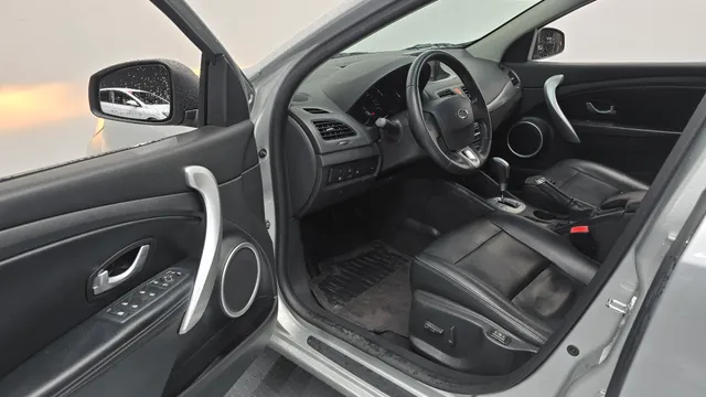 Renault SM3