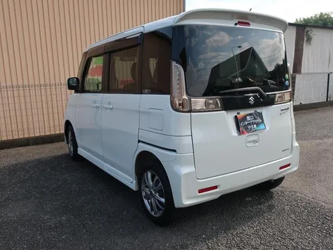 Suzuki Spacia Custom