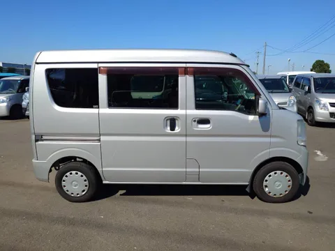 Mitsubishi Minicab Van