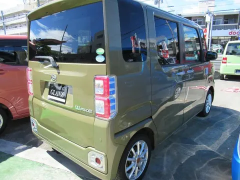 Daihatsu Wake
