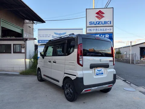 Suzuki Spacia Gear