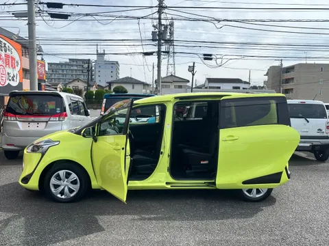 Toyota Sienta