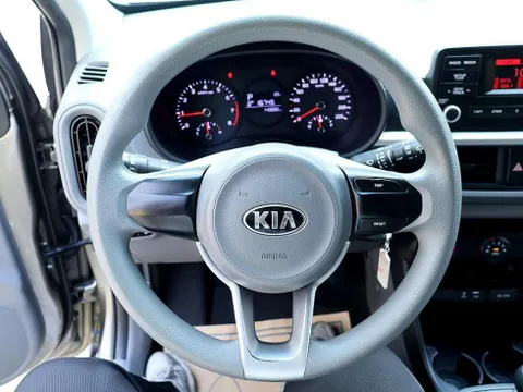 Kia Deluxe