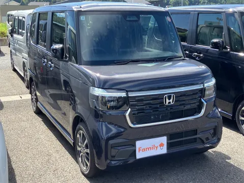 Honda N-BOX Custom