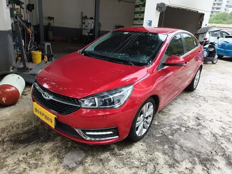 Chery Arrizo 5