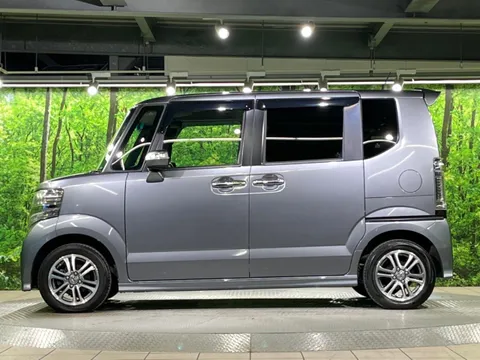 Honda N-BOX+ Custom