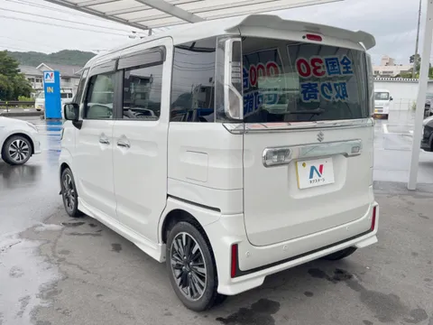 Suzuki Spacia Custom