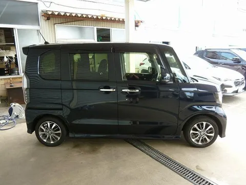 Honda N-BOX Custom