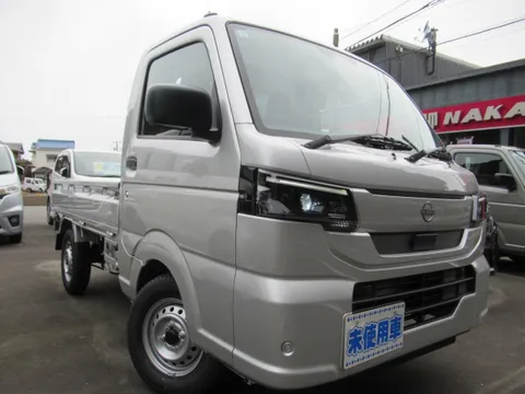 Nissan Clipper Truck