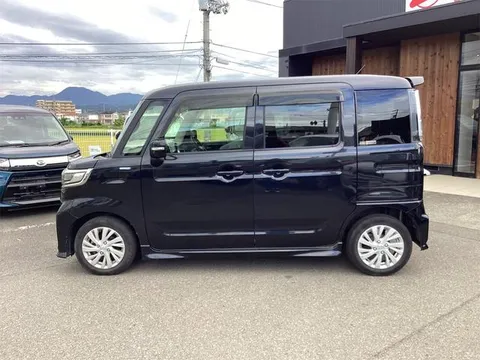 Suzuki Spacia Custom