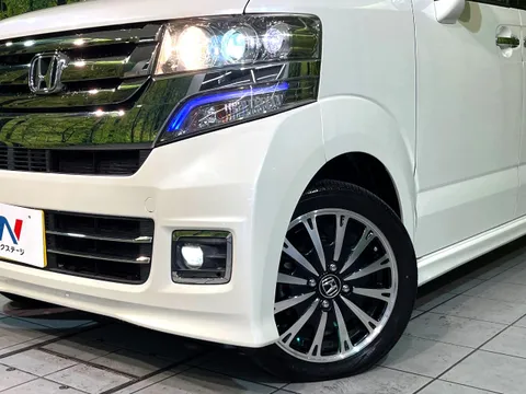 Honda N-BOX Custom