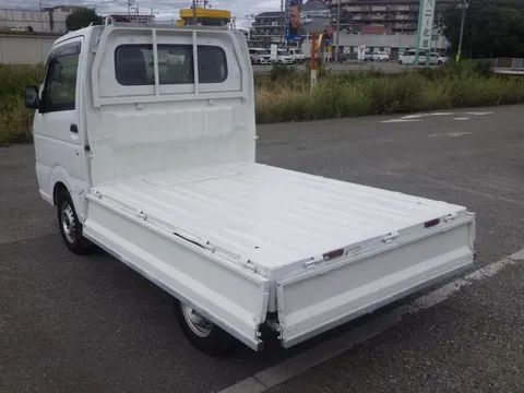 Nissan Clipper Truck