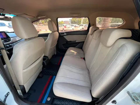Baojun 310W