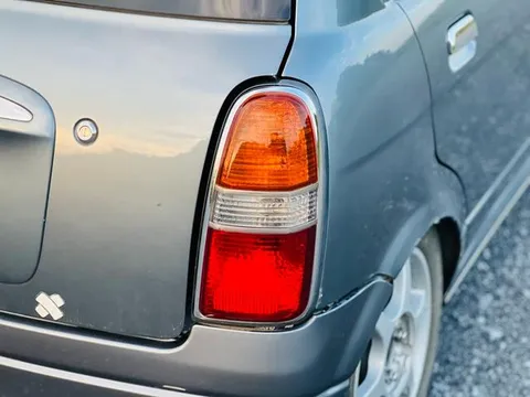 Daihatsu Mira Gino
