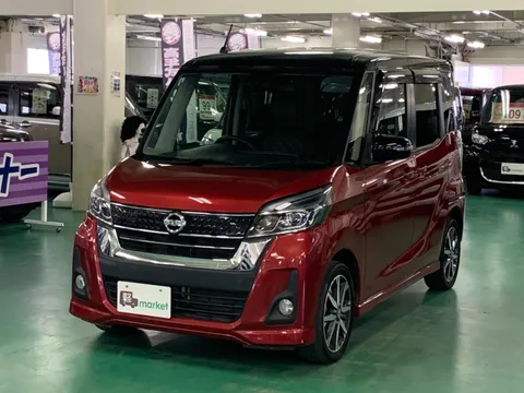 Nissan Dayz Roox
