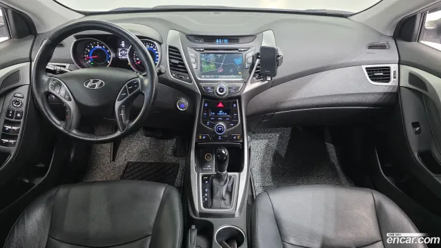 Hyundai Elantra (Avante)