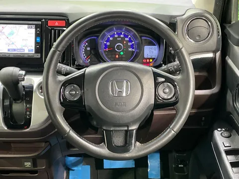 Honda N-WGN Custom
