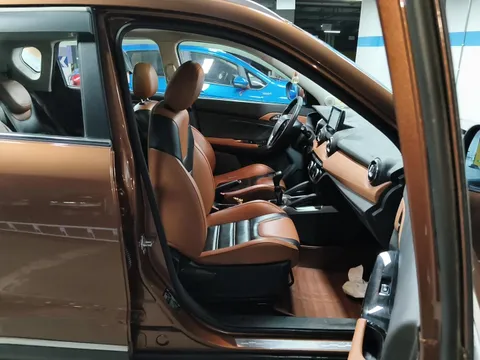 BAIC Senova X35
