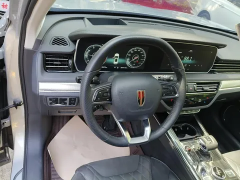 Hongqi HS5