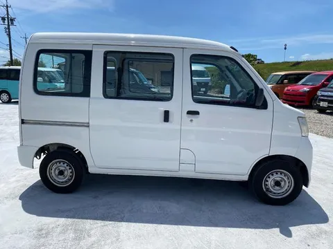 Daihatsu Hijet Cargo