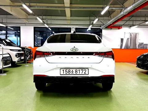 Hyundai Elantra (Avante)