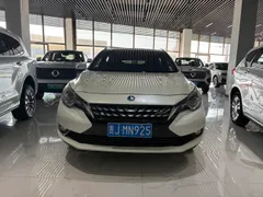 Venucia T90