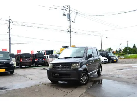 Nissan Otti
