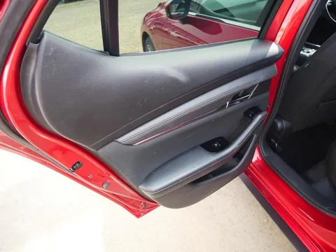 Mazda MAZDA3 Fastback