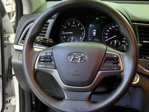 Hyundai Elantra (Avante)