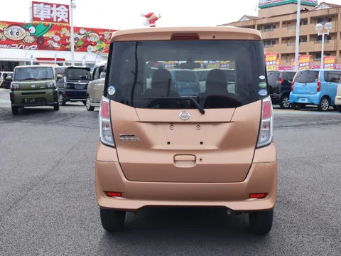 Nissan Dayz Roox