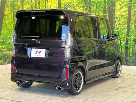 Honda N-BOX Custom