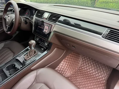 Volkswagen Phideon