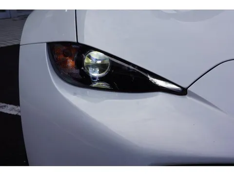 Mazda MX-5 (Roadster)
